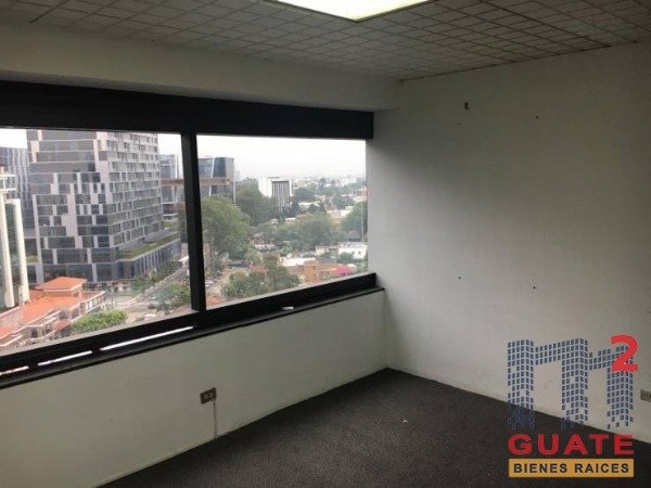 Oficina de 97.76 m2 de construcción en Renta, Zona 10 — foto 2