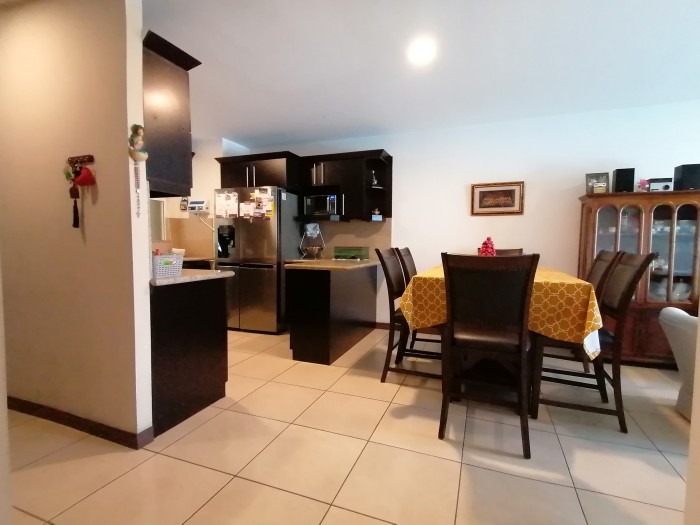 Apartamento en venta en Santa Maria las Charcas zona 11 - Image 1