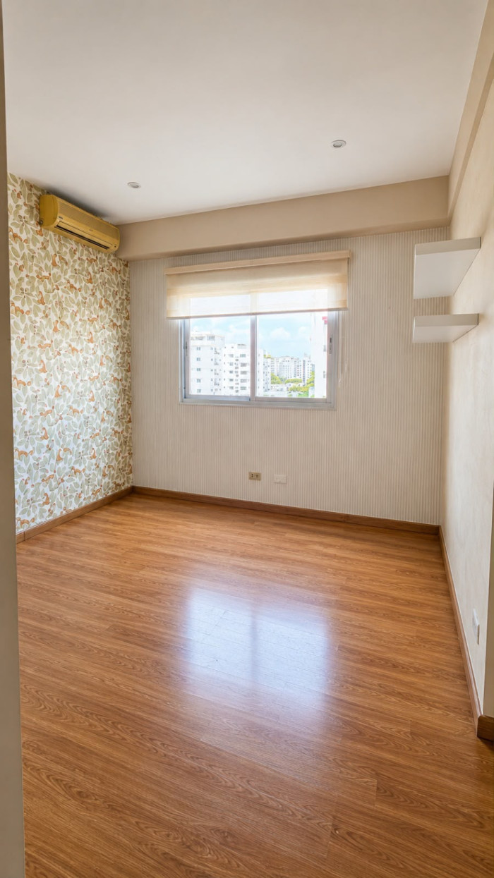 Apartamento en Venta en Evaristo Morales, Santo Domingo - 7