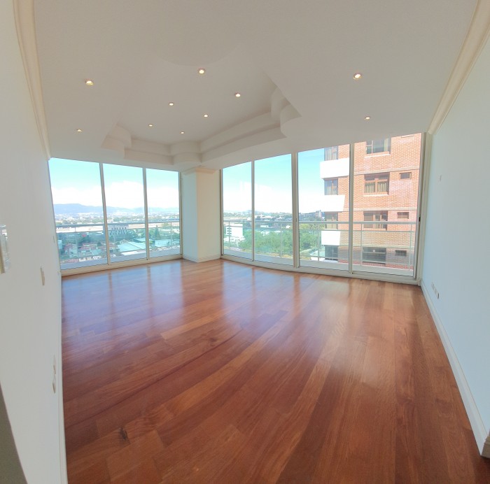 Apartamento en Alquiler Villa Risho Zona 14 con 336Mts - Miniatura 8