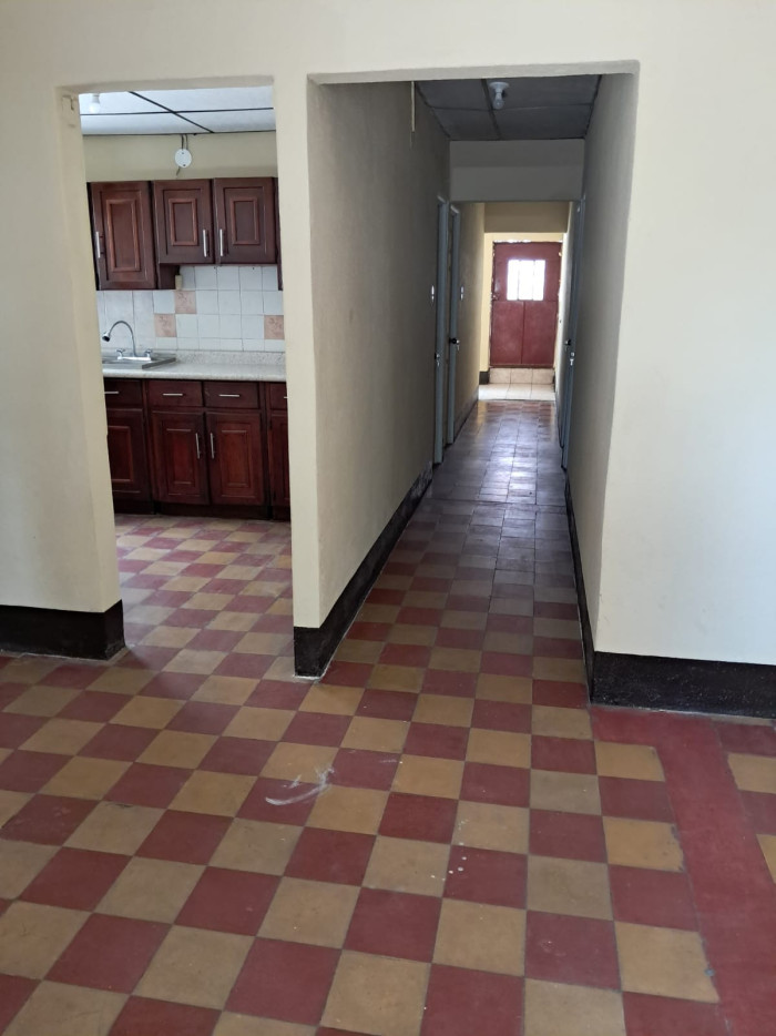Casa sola en residencial en Mixco Santa Marta. — foto 8
