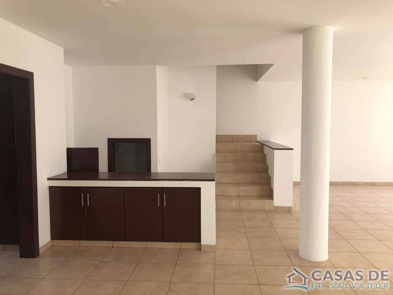 Alquilo Casa Col Escalon, Amplio Jardín, 4 Dormitorios - 5