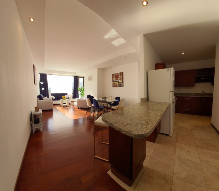 Apartamento en Venta o Renta Zona 15 - Image 4