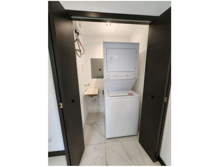 APARTAMENTO ZONA 15 - Miniatura 17