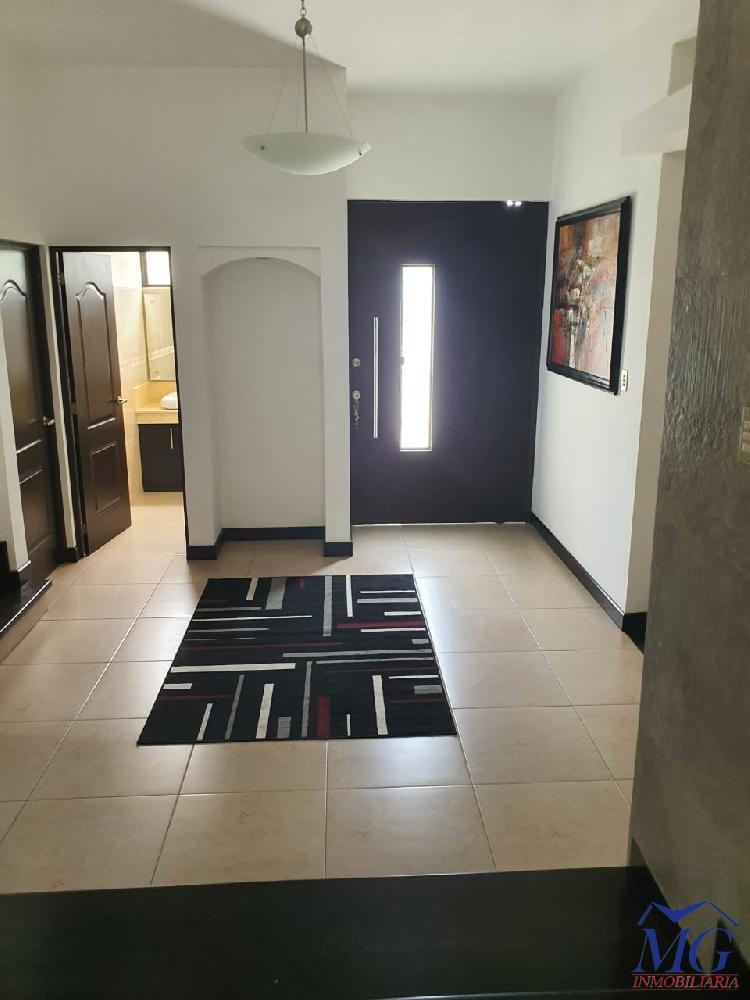 VENDO CASA EN CONDOMINIO LOMAS DE SAN ISIDRO