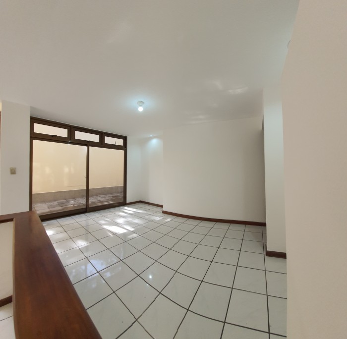 Casa en Renta Zona 10 Guatemala - Miniatura 15