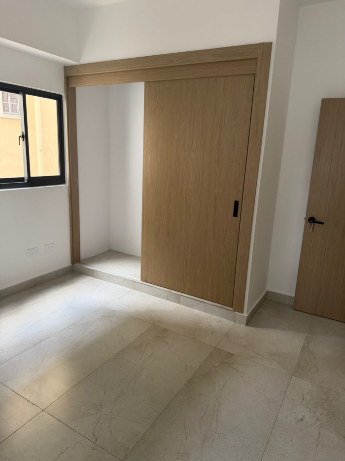 Apartamento en renta Evaristo Morales DN - 8