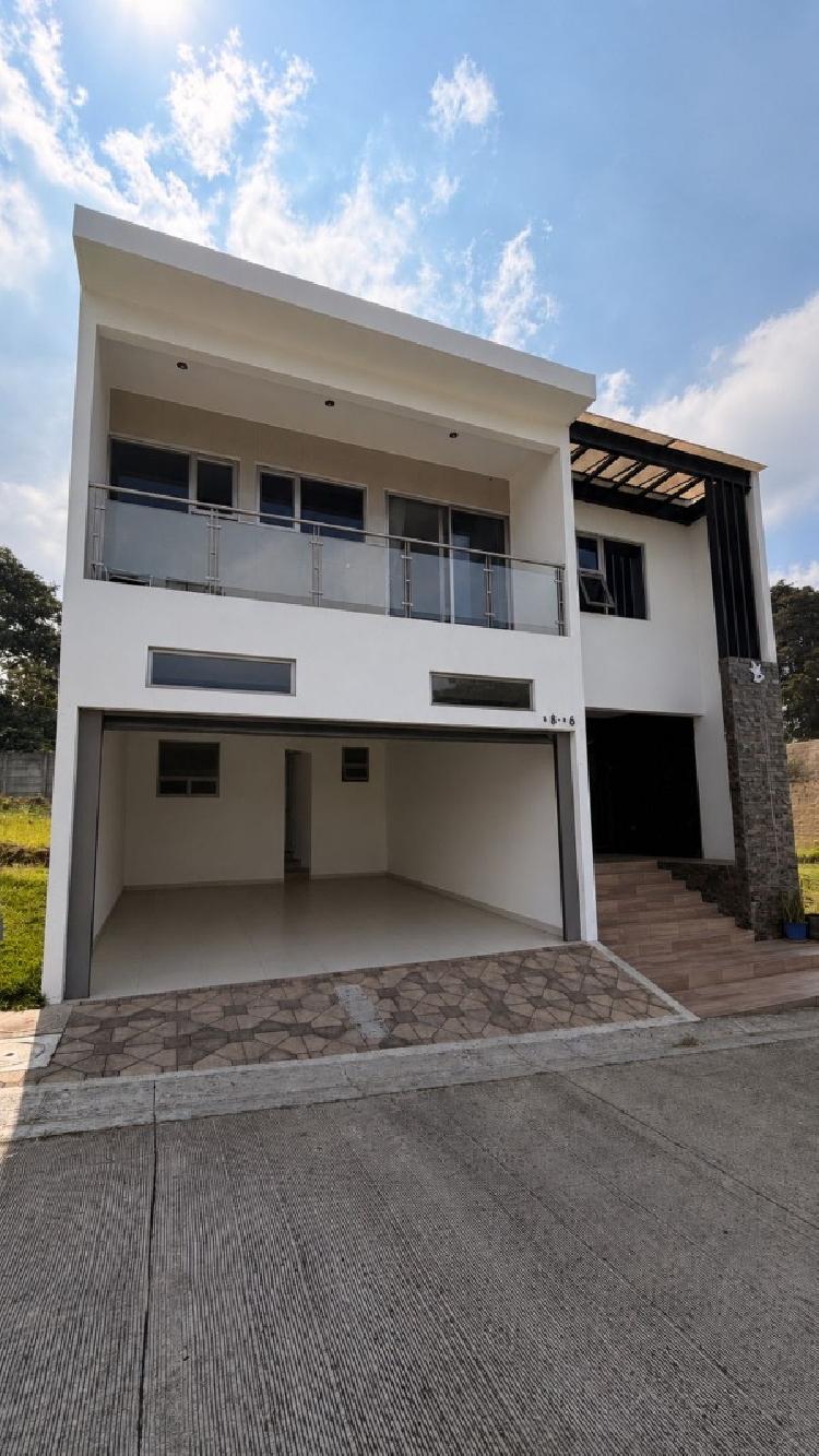 Venta de Casa en CAES Km 26.5 Bosques de Vilaverde