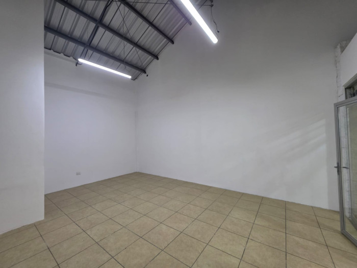 Alquiler Local en Comercial en Ciudad San Cristobal