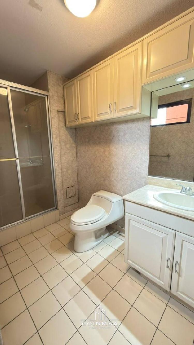 Apartamento en Renta zona 14 — foto 14