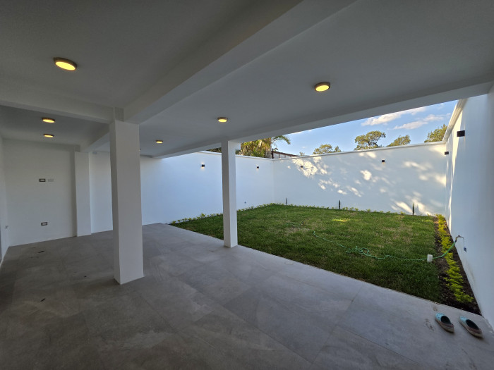 LUJOSA CASA NUEVA EN VENTA EN SAN CRISTOBAL Z8 MIXCO — foto 7
