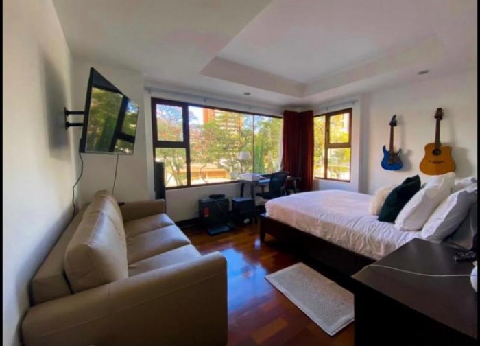 Venta de exclusivo apartamento en San Patricio, zona 14 - Image 3