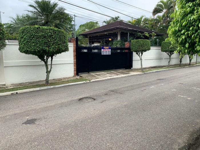 TERRENO RESIDENCIAL - LOS LAURELES