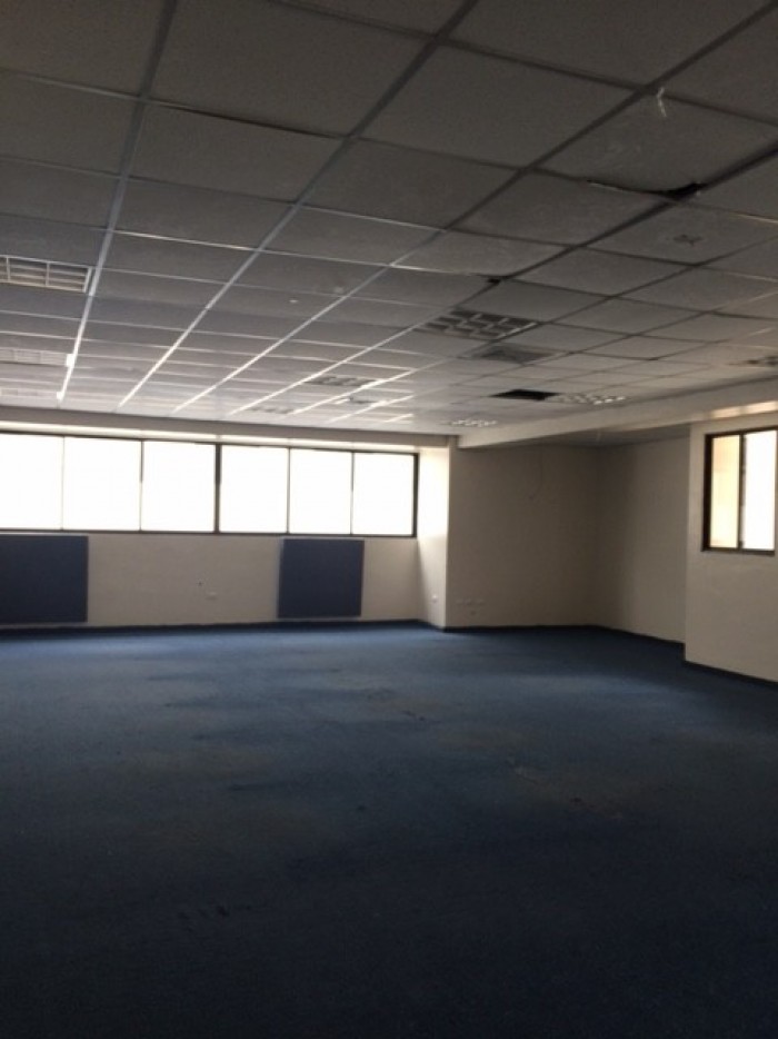 LOCAL PARA OFICINAS O CALL CENTER EN PIANTINI — foto 3