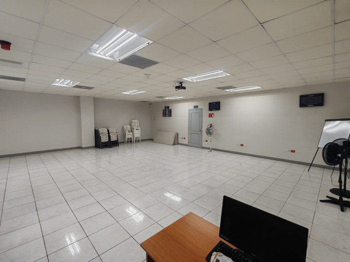 Oficina amplia en alquiler en San Antonio Abad — foto 2
