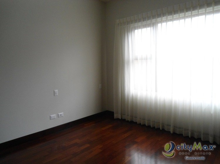 Apartamento en renta en primer nivel zona 14 Guatemala - Miniatura 10