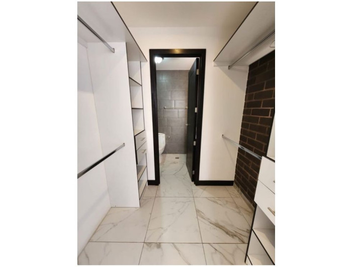 APARTAMENTO ZONA 15 - Miniatura 14