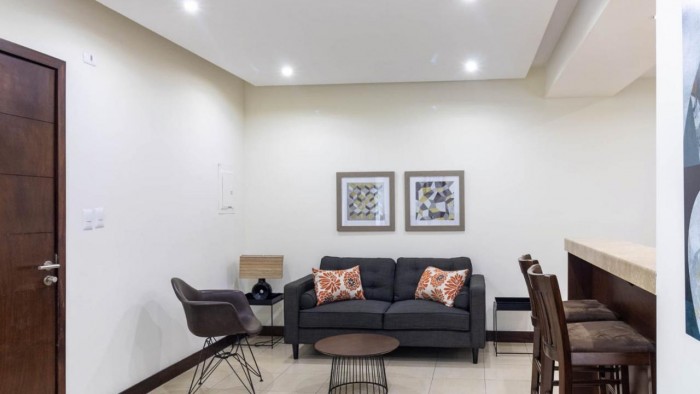 Rento apartamento amueblado en zona 14