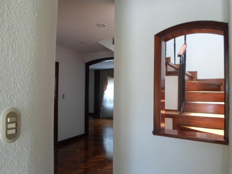 Apartamento en Renta zona 10 Guatemala - Miniatura 3