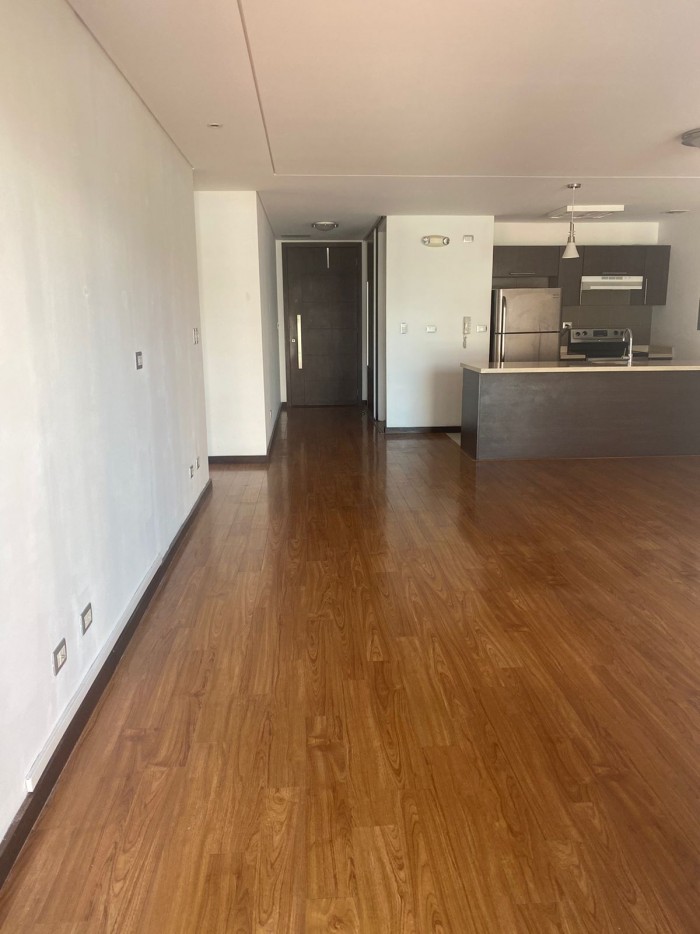 Apartamento en alquiler en zona 14, excelente ubicación