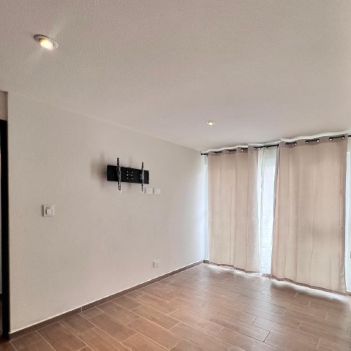 Apartamento Semi-Amueblado en Renta Parque Mateo Zona 7 — foto 7