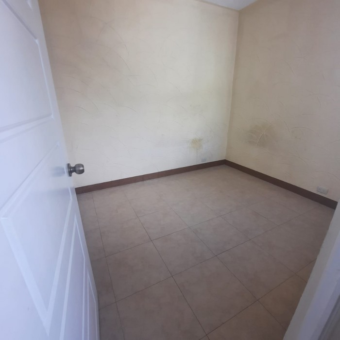 VENDO CASA CON GARITA DE SEGURIDAD EN SAN CRISTOBAL — foto 6