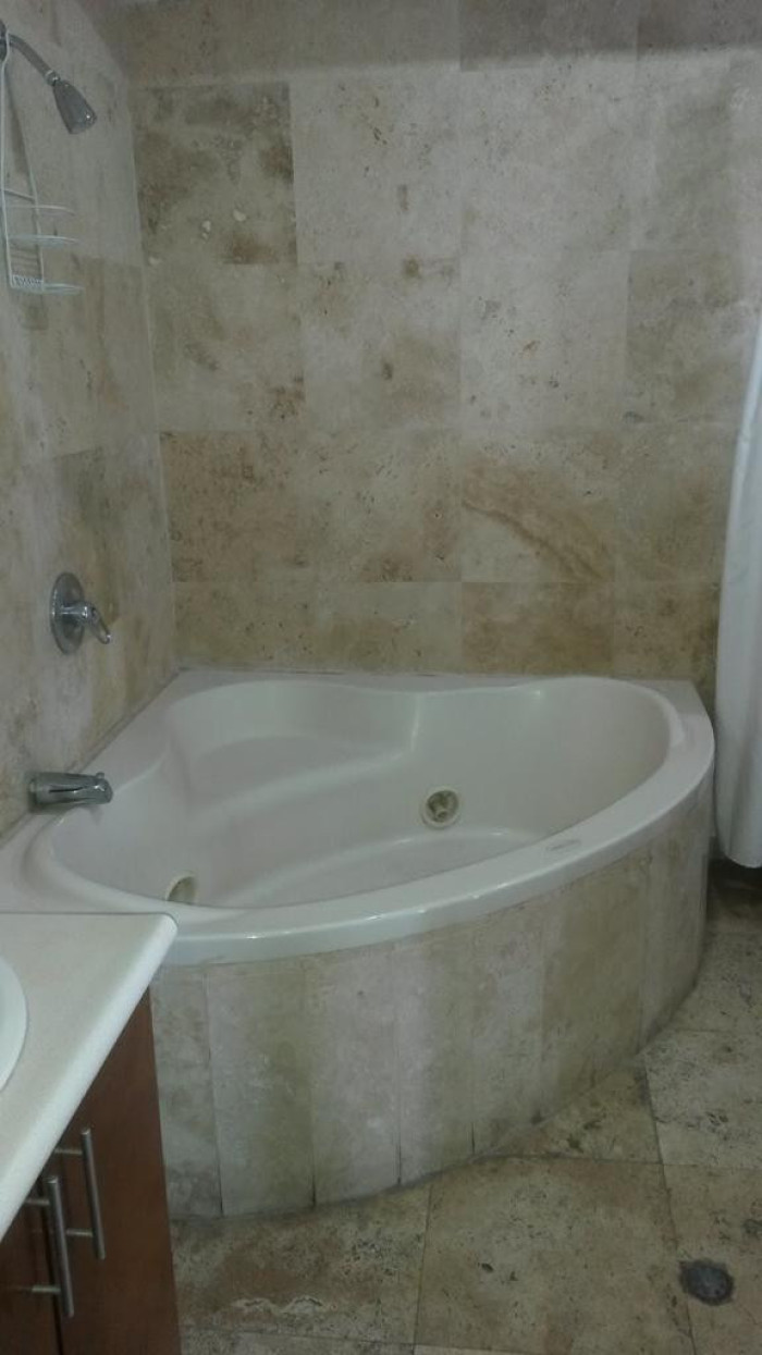 Apartamento amueblado en renta en la zona 13 — foto 4