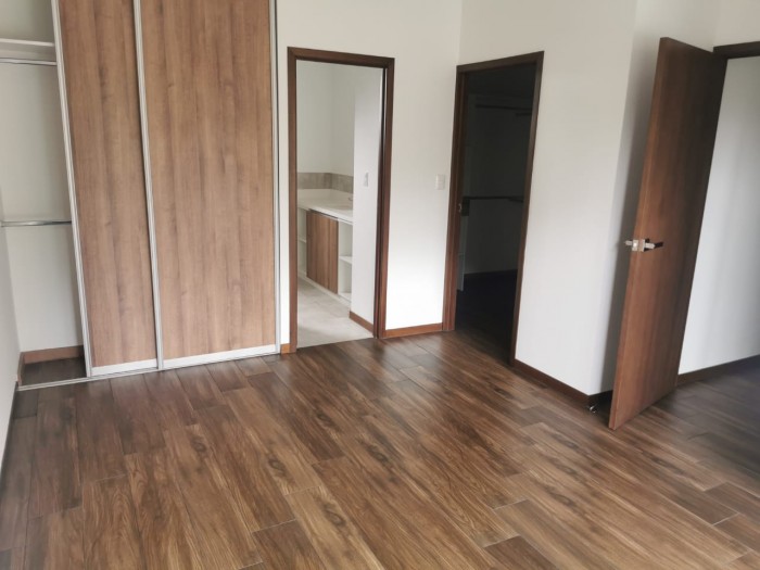 Alquilo Hermoso Apartamento zona 10, — foto 4