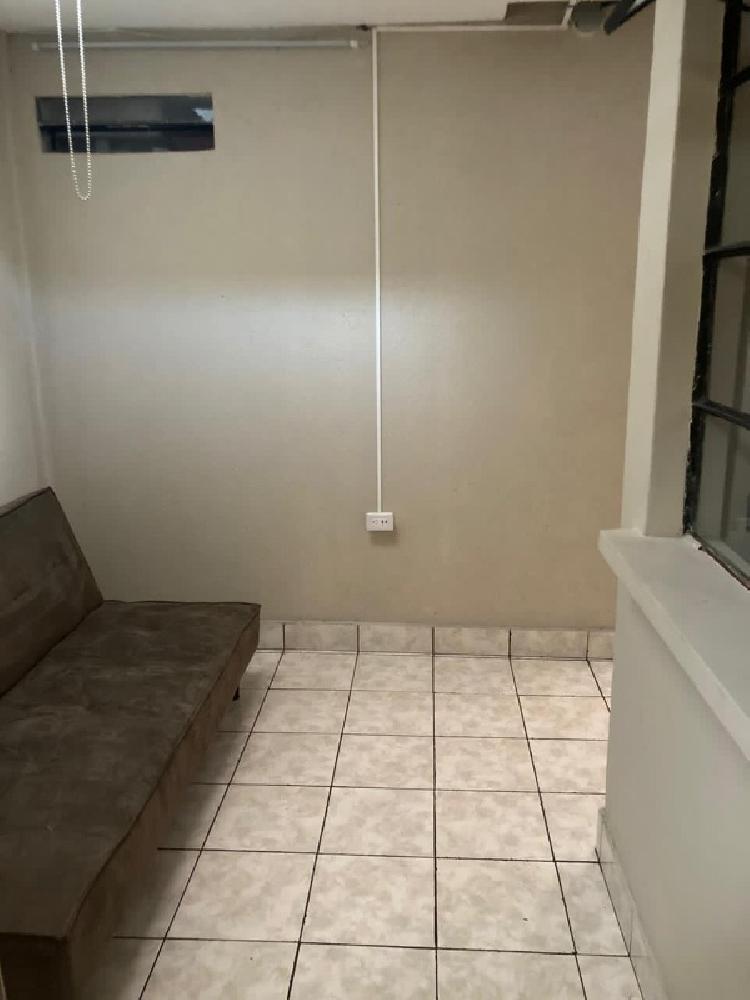 APARTAMENTO EN RENTA EN ZONA 7 — foto 11