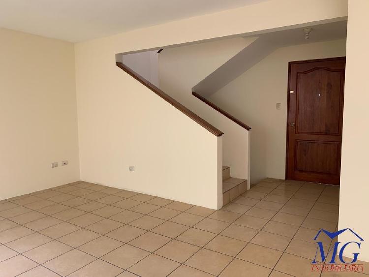 VENDO CASA EN SANCRISTOBAL