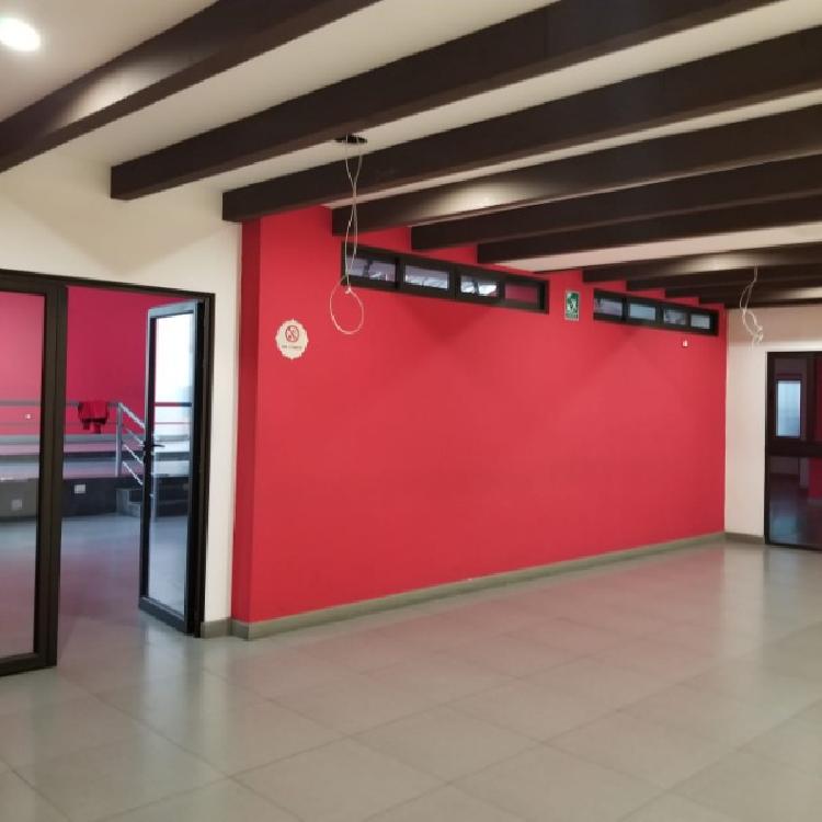 LOCAL EN RENTA EN ZONA 10 / MUNDO INMOBILIARIO