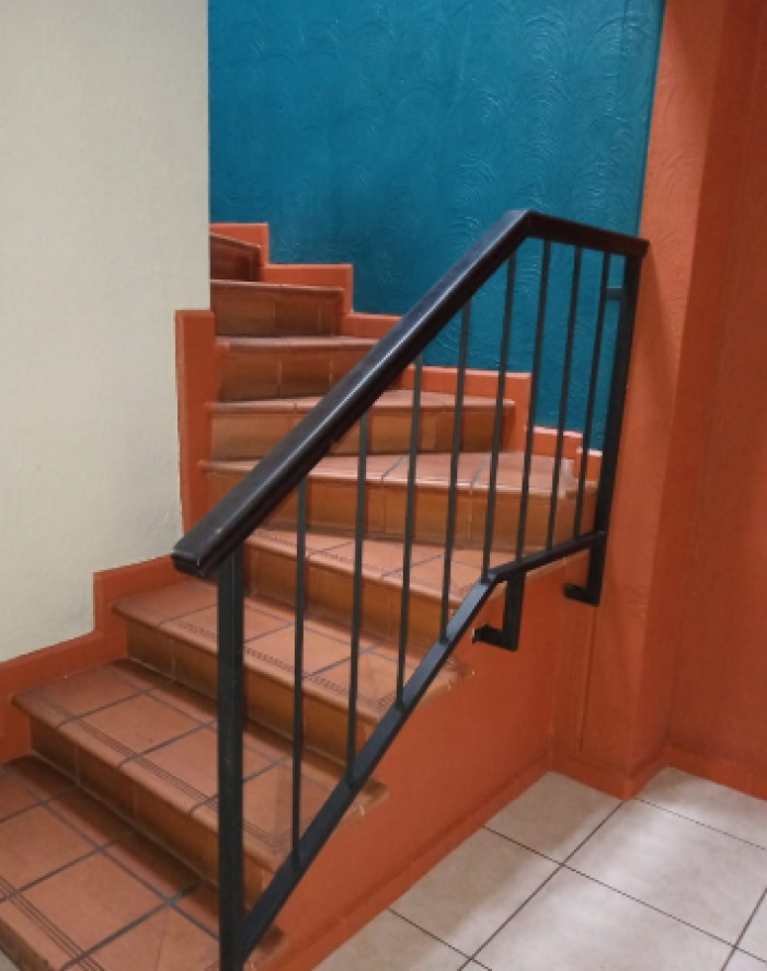 Casa en Residencial Florentina Zona 17 dos nivele - Image 1