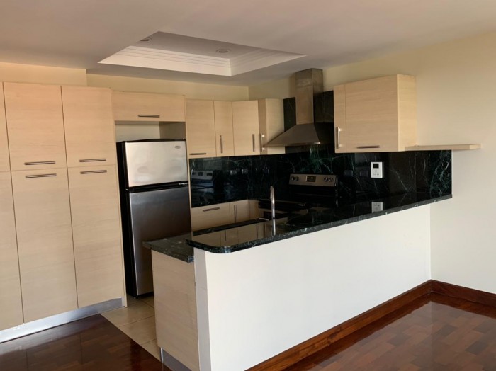 Alquilo apartamento en zona 10 Guatemala - Miniatura 11