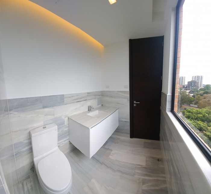 APARTAMENTO EN RENTA EN EDIFICIO BADEN ZONA 15 - Miniatura 6