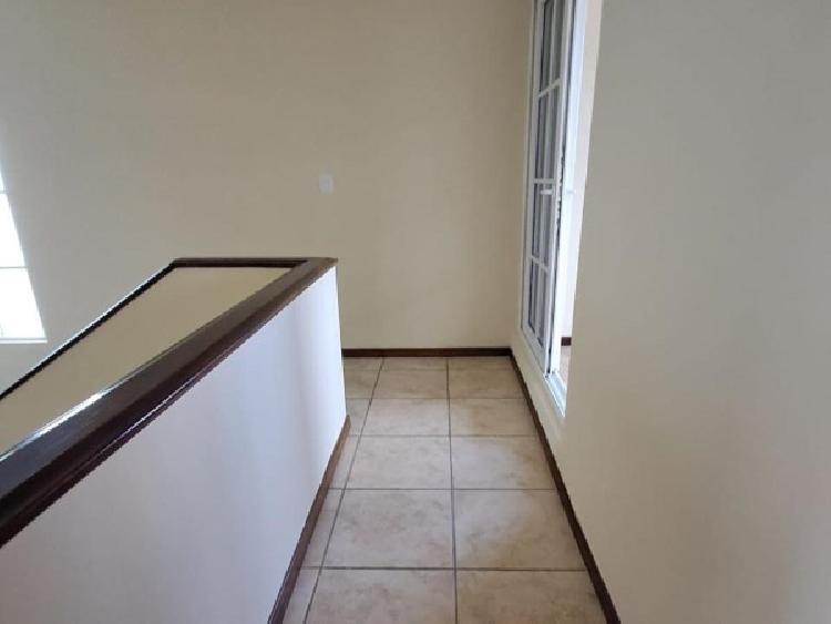 CASA EN RENTA EN KM 21.5 CARRETERA A FRAIJANES — foto 4
