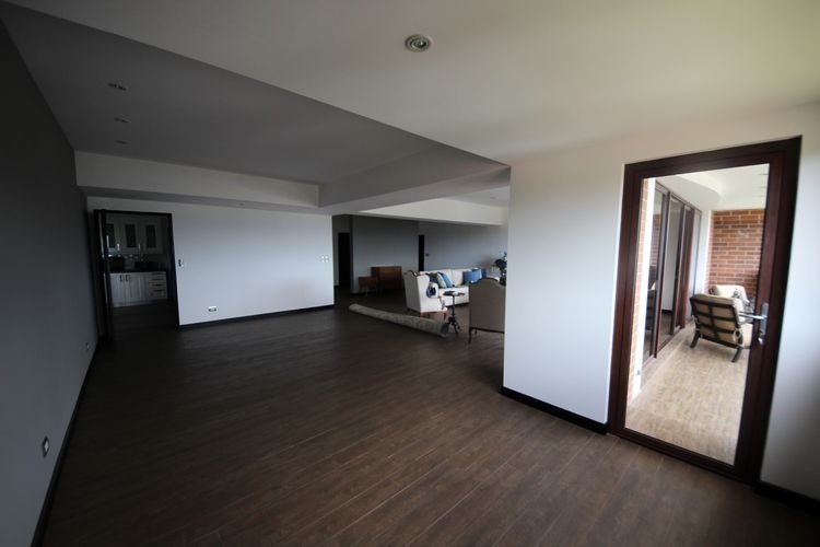 Apartamento amplio en venta en zona 15 Guatemala - Miniatura 7