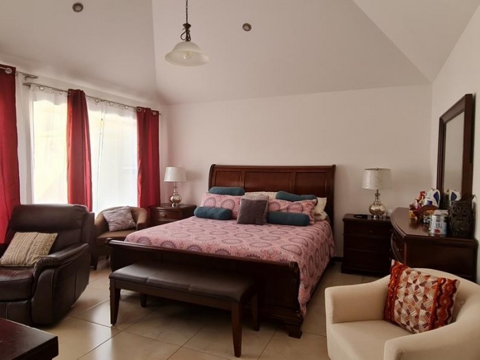 Casa en Venta San Cristobal, Guatemala. 4 habitaciones - Miniatura 11