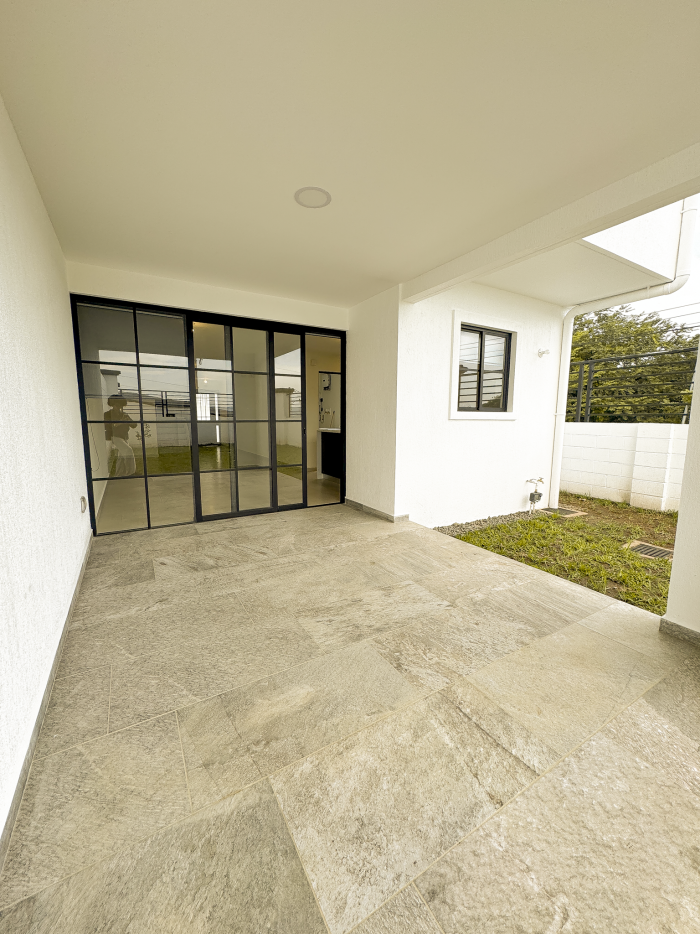 Casa a estrenar en alquiler en Residencial Antibes II - 15