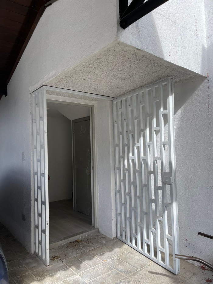 CASA EN VENTA RECIEN REMODELADA ZONA 15 — foto 11