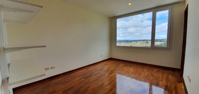 Renta de Apartamento en Las Pilas Zona 15 - Image 3