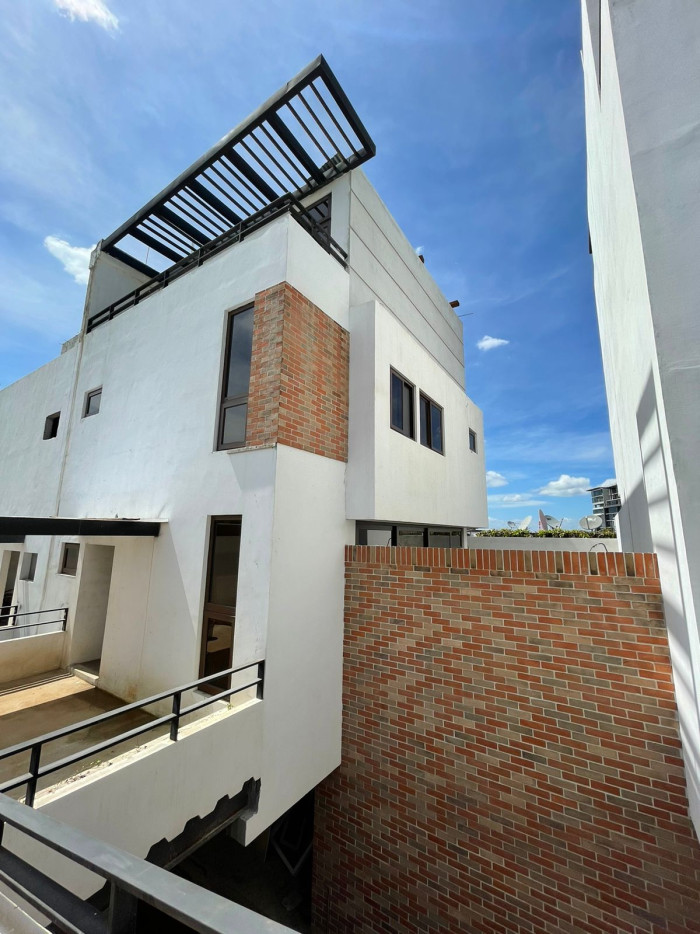 Casa en Venta en condominio Zona 15 La Isla - 1
