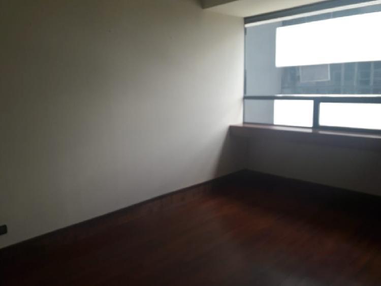 Plus Real Estate renta oficina en zona 10 — foto 2