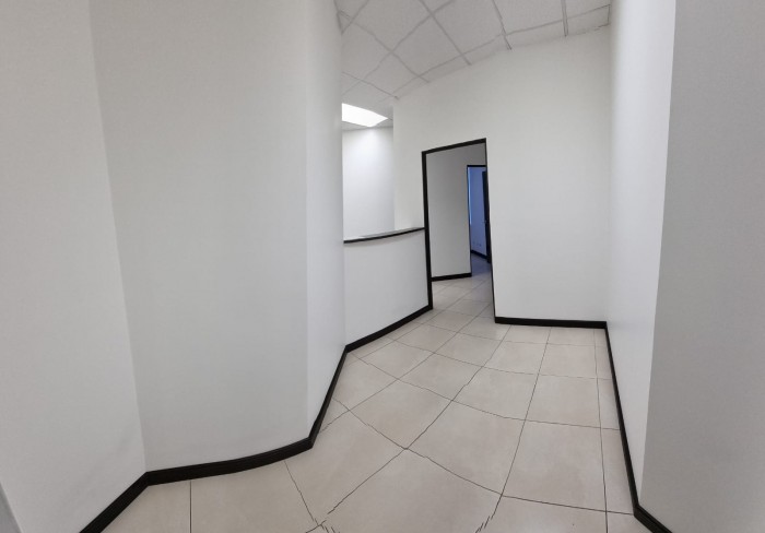 Oficina en Renta en Zona Pradera, Zona 10, Guatemala - Miniatura 6