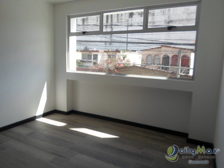 Vendo Apartamento con 111.50m2 en Zona 10 Los Proceres - Miniatura 3