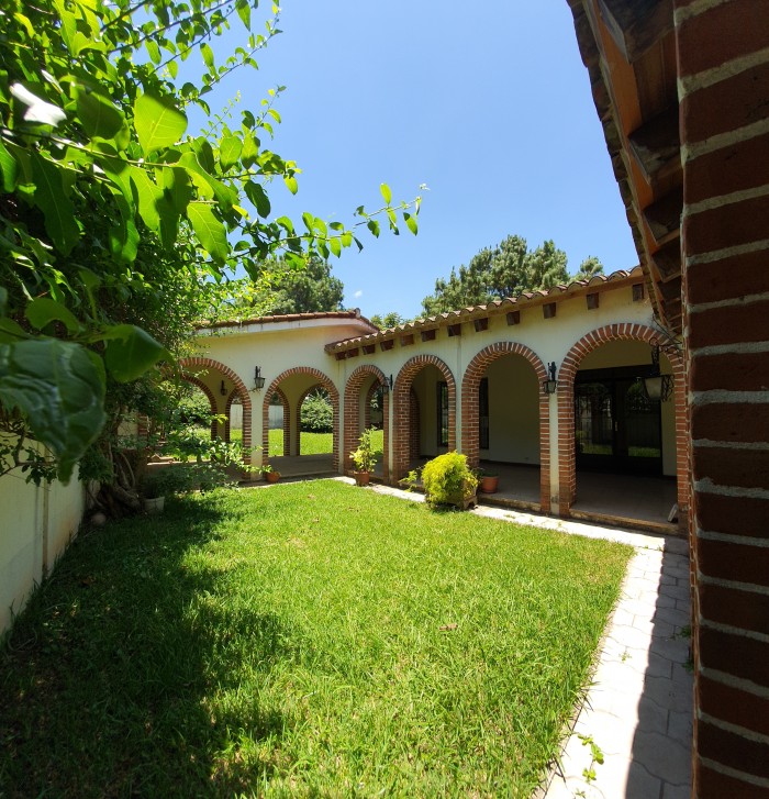 Casa en renta con uso suelo comercial zona 14 - Miniatura 13