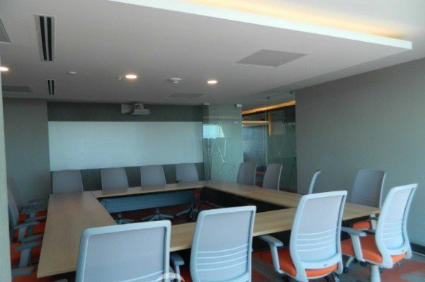 OFICINA EN RENTA, EDIFICIO NUEVO Z.15 — foto 5