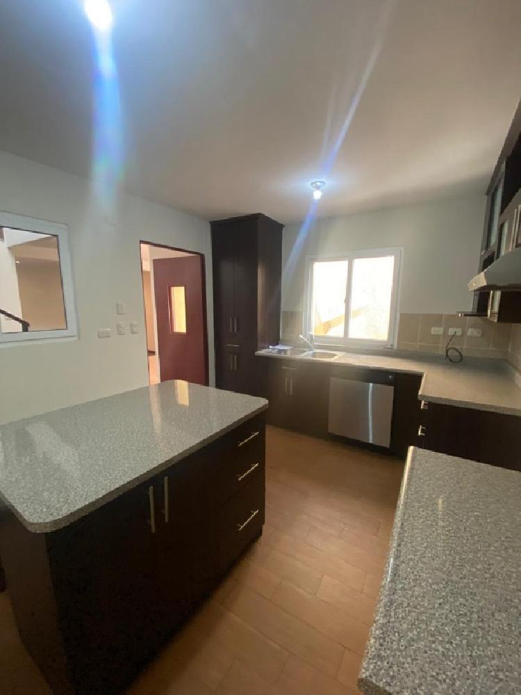 CASA EN RENTA – BOSQUES DE ARRAZOLA | KM. 18.5 CAES - 2
