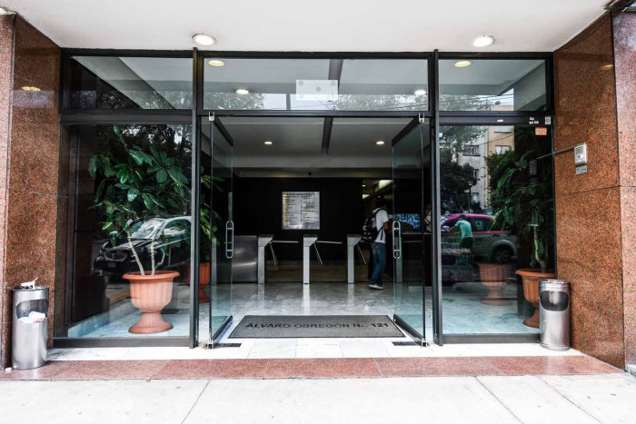 Oficinas en renta Roma Norte en Calle Álvaro Obregón - 2