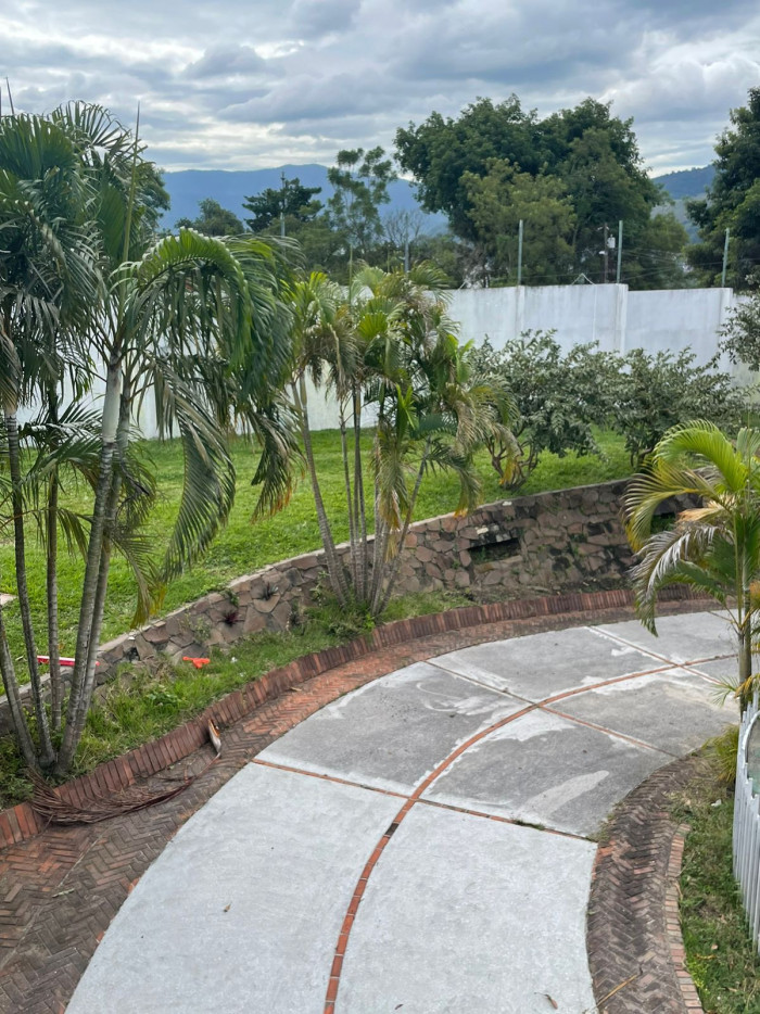 Casa en venta carretera al Mayan Golf Club Villa Nueva - Miniatura 11