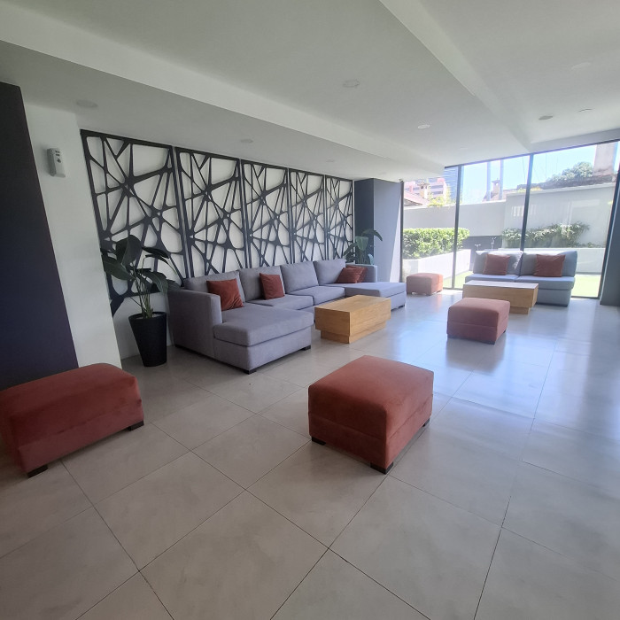 En Renta Apartamento zona 10 de 3 habitaciones - Miniatura 15